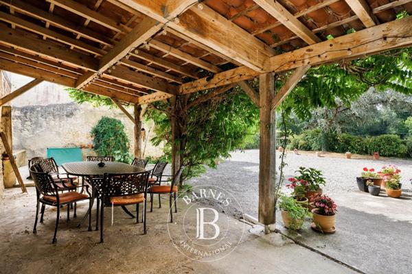 Amou, Propriété 5 Chambres -  287 m² à vendre
