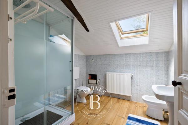 Amou, Propriété 5 Chambres -  287 m² à vendre