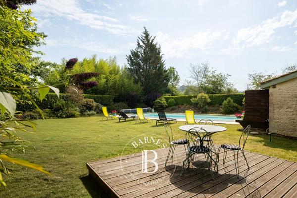 Amou, Propriété 5 Chambres -  287 m² à vendre