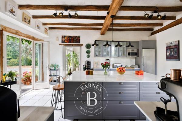 Amou, Propriété 5 Chambres -  287 m² à vendre