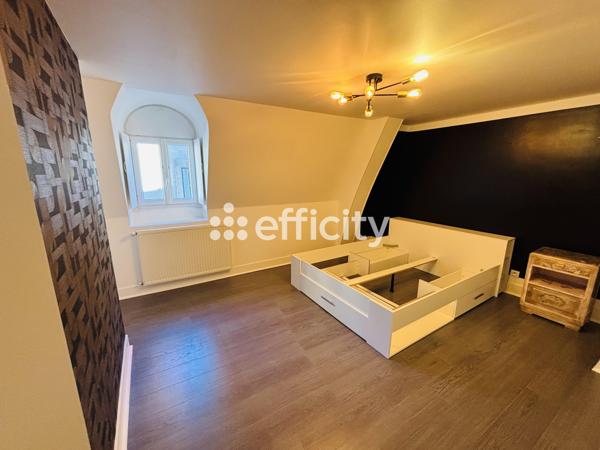Appartement
         3 pièces
        - 90 m² 329 000 € *