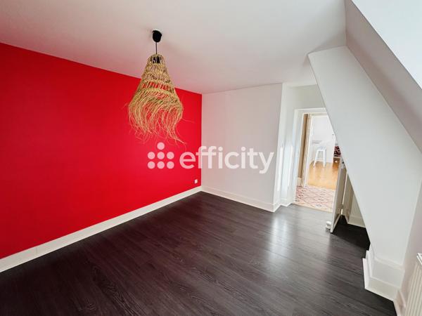 Appartement
         3 pièces
        - 90 m² 329 000 € *