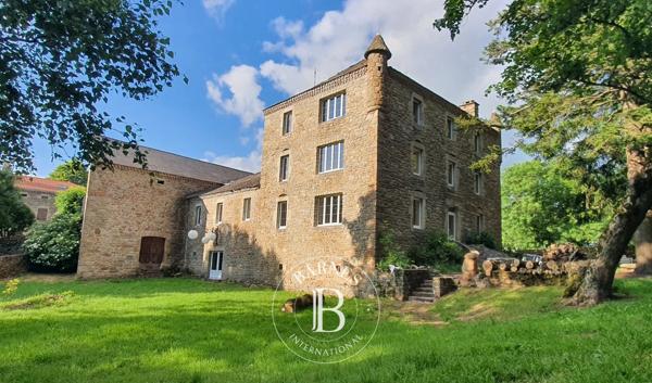 Langogne, Propriété 10 Chambres  à vendre