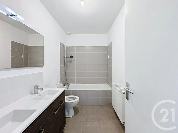 Maison à vendre  5 pièces - 89,22 m 2   GUJAN MESTRAS  - 33