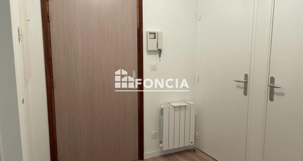 Location Studio 30.95 m² - Orléans 45000