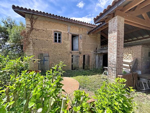 Grande maison de caractère - 356 m² sur terrain de 28 000m2 - Albon
