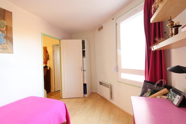 Vanves (92170) Beau 5 pièces familial de 100 m² au 3ème étage au calme