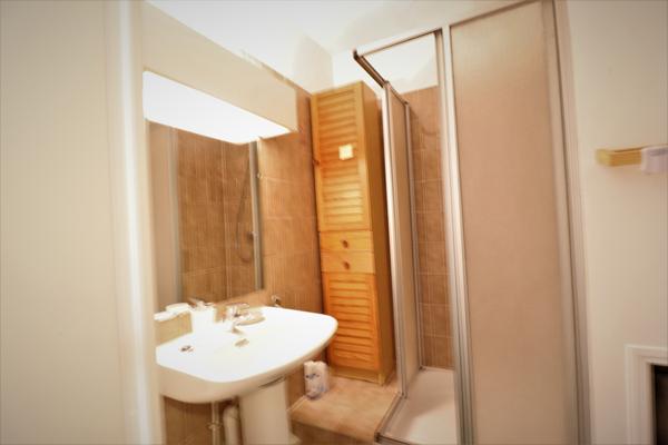 Vanves (92170) Beau 5 pièces familial de 100 m² au 3ème étage au calme