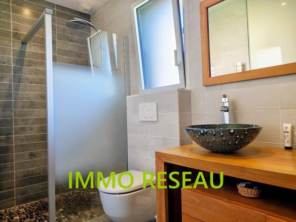 Maison contemporaine à LE FENOUILLER (85800)