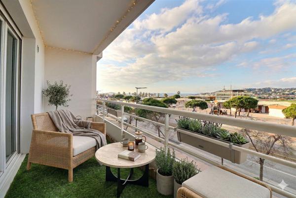 APPARTEMENT TYPE 2 APERÇU MER / BOX