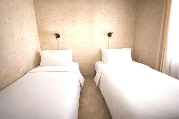 Cagnes Sur Mer Studio loué 33 m2 Terrasse 10 m2 Cave