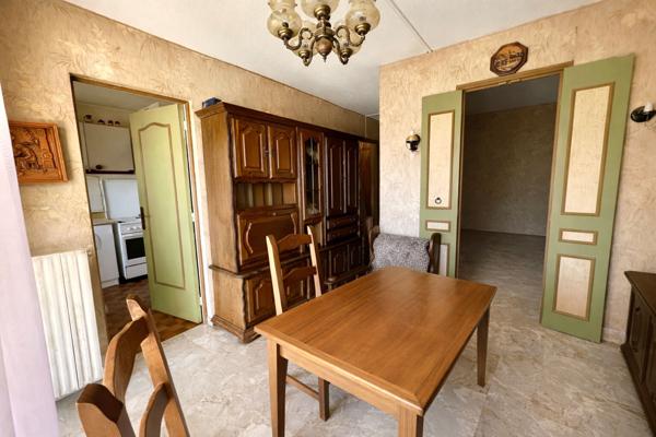 Cagnes Sur Mer Studio loué 33 m2 Terrasse 10 m2 Cave