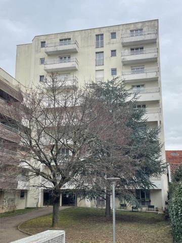 APPARTEMENT F2 AVEC BALCON PARC SAINTE MARIE