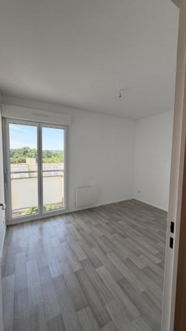 APPARTEMENT F2 AVEC BALCON PARC SAINTE MARIE
