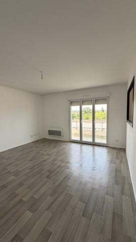 APPARTEMENT F2 AVEC BALCON PARC SAINTE MARIE