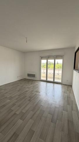 APPARTEMENT F2 AVEC BALCON PARC SAINTE MARIE