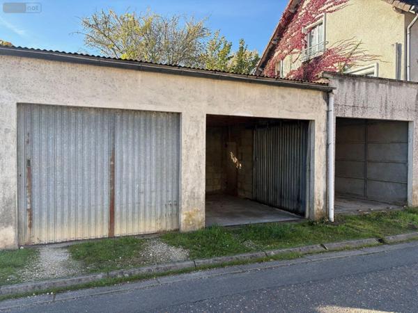 Garage - Parking à vendre à Salbris dans le Loir-et-Cher (41300), ref : 044/2029
