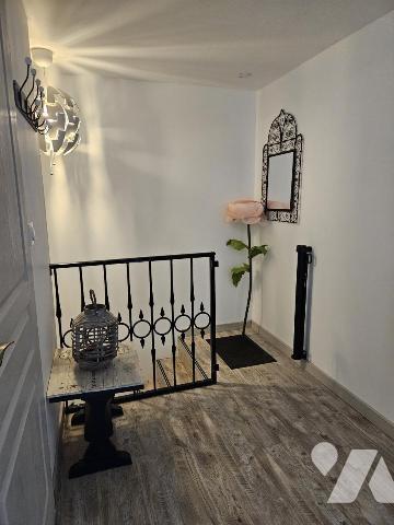 Maison de ville avec local commercial ETEL centre