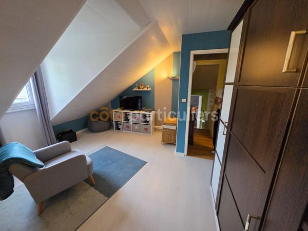 Vente
                Maison143 m² - 7 Pièces -
                    JOUE LES TOURS (37300)