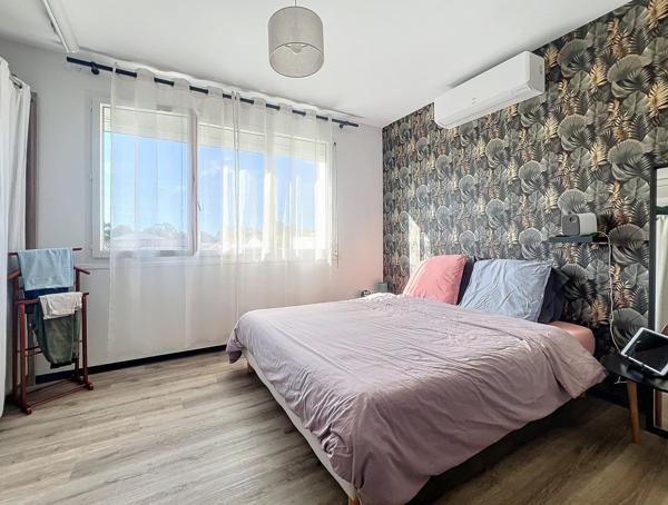 Maison non mitoyenne 138M2, 3 chambres, garage, jardin