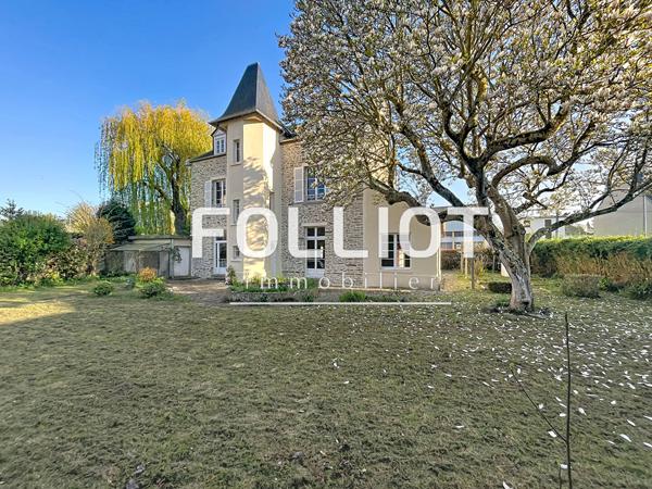 Maison St Lo 9 pièce(s)