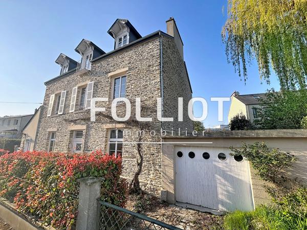 Maison St Lo 9 pièce(s)
