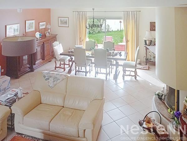 Grande maison de 5 chambres a Cozes  a proximite des commodites et a 20 mn des plages de Royan.