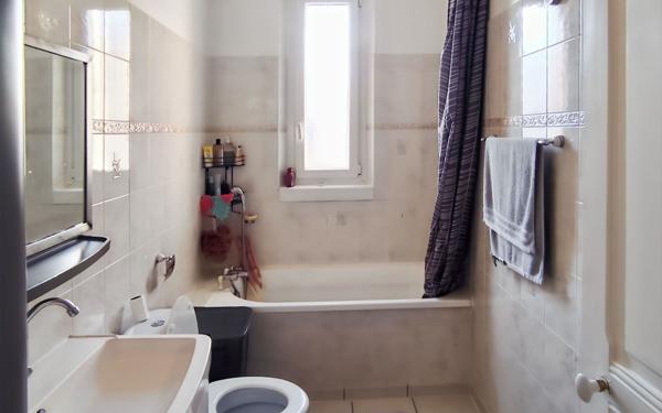 Maison à vendre    5 pièces •  Montluçon