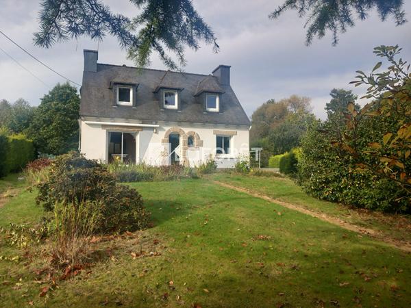 Achat maison près de GUINGAMP - 9 pièce(s) - 157 m² - 291 000 €