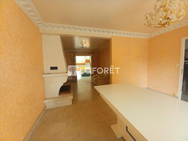 Achat maison près de GUINGAMP - 9 pièce(s) - 157 m² - 291 000 €