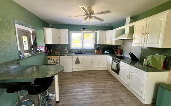 Maison à vendre    4 pièces •  Meschers-sur-Gironde