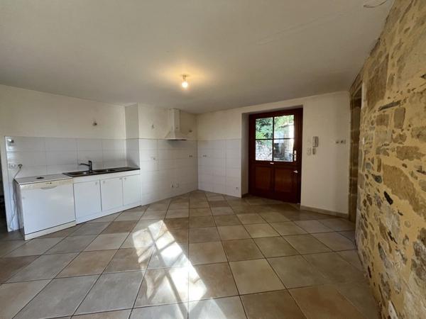Maison à louer |  Preyssac-d'Excideuil |  3 pièces | 81 m²