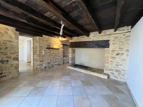 Maison à louer |  Preyssac-d'Excideuil |  3 pièces | 81 m²