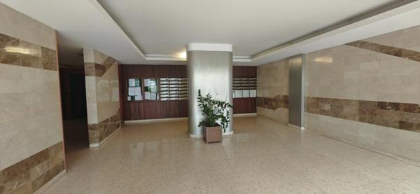 VITRY SUR SEINE : appartement F4 (87 m² Carrez) avec balcon et parking