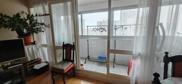 VITRY SUR SEINE : appartement F4 (87 m² Carrez) avec balcon et parking