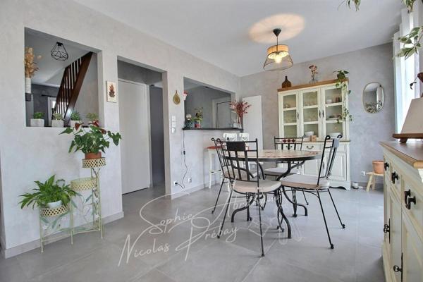 Maison de 3 pièces, 2 grandes chambres avec jardin et garage