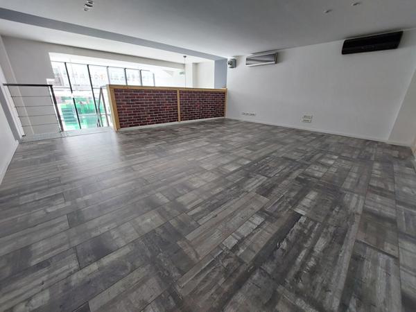 A LOUER - NANTES GARE NORD - Local Commercial de 110.36 m²