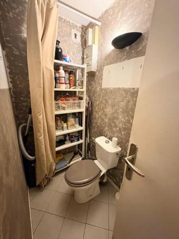 Vente                                                      Appartement
                        
                     3 pièces                      94 m2                     à Valence