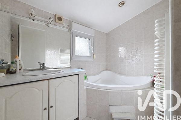 Maison à vendre 4 pièces 96 m² Dugny-sur-Meuse