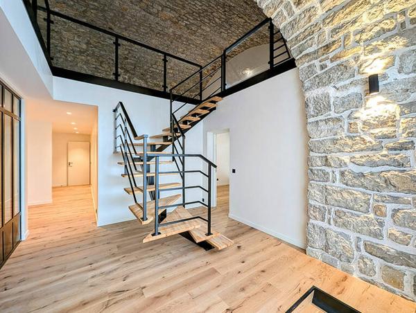 LOFT rénové  Aix Les Bains coeur de ville -  avec garages