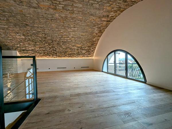 LOFT rénové  Aix Les Bains coeur de ville -  avec garages