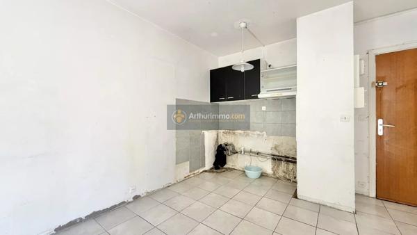 Vente                                                      Appartement
                        
                     2 pièces                      34 m2                     à Fréjus
