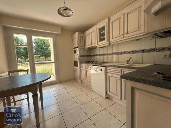 Appartement à louer 3 pièces 82.02m² Poitiers (86000)