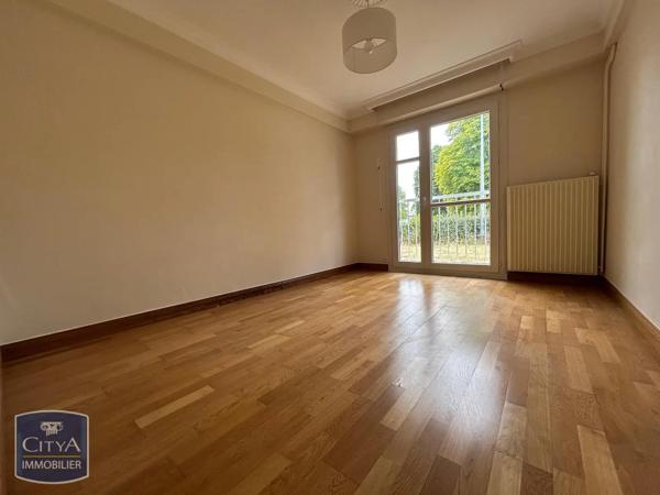 Appartement à louer 3 pièces 82.02m² Poitiers (86000)