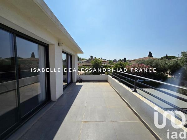 Maison à vendre 5 pièces 160 m² Sanary-sur-Mer