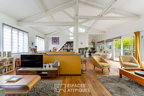 Ancien atelier de mécanique transformé en loft à usage mixte, quartier Gambetta.