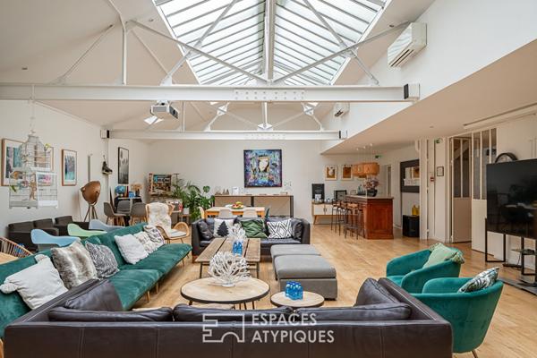 Ancien atelier de mécanique transformé en loft à usage mixte, quartier Gambetta.