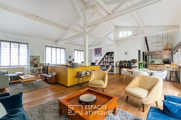 Ancien atelier de mécanique transformé en loft à usage mixte, quartier Gambetta.