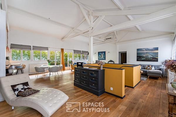 Ancien atelier de mécanique transformé en loft à usage mixte, quartier Gambetta.