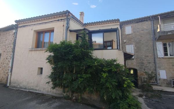 Maison à louer    4 pièces • 99,22 m2 Montréal